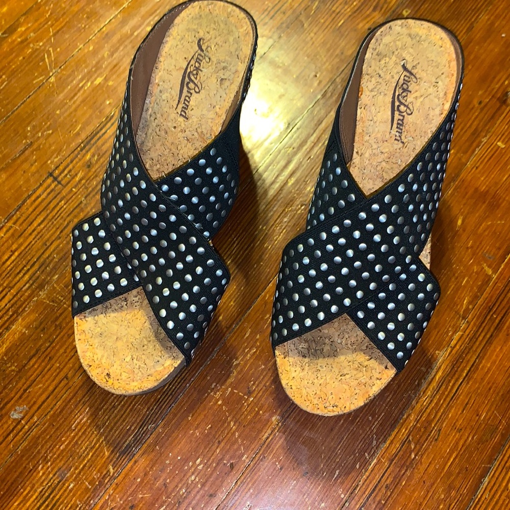 Blue Wedges